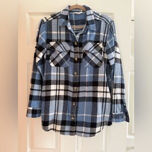 Women’s Flannel oversized shirt/ jacket, xsmall